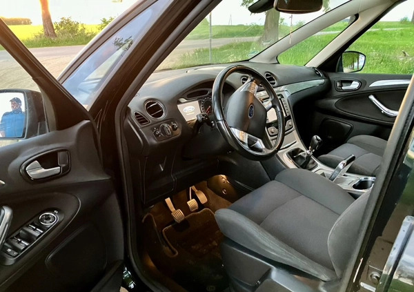 Ford S-Max cena 18900 przebieg: 291000, rok produkcji 2008 z Czarne małe 137